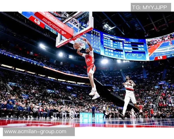 快船全力以赴迎接NBA杯新铺球场地板颜值惊艳引期待