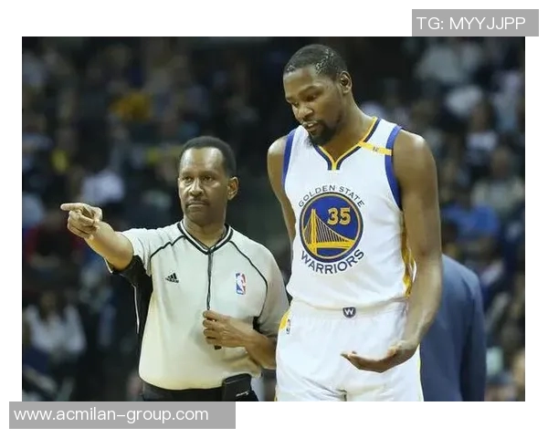 小贾分享KD的篮球智慧：冷静应对按照自己的节奏打球的秘诀