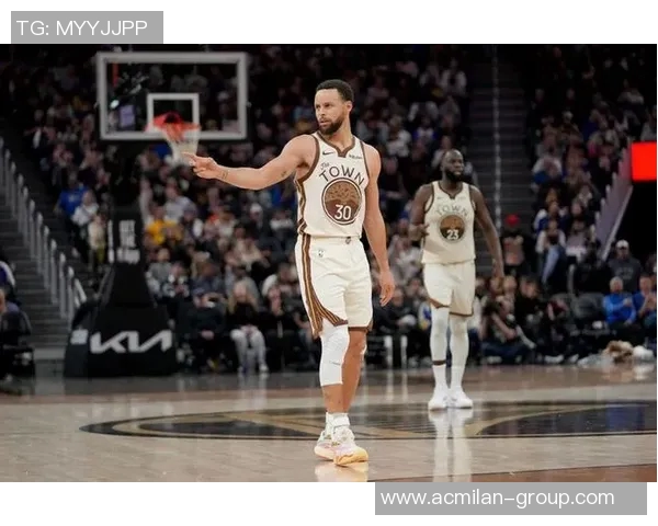 老范分析库里与追梦关系背后的深意与默契探讨